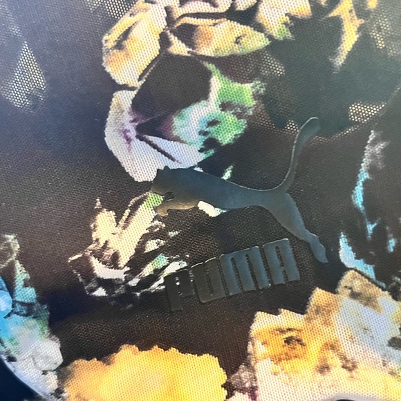 PUMA Floral Graphic Print Semi-Sheer Long Sleeve Fitted Crop Shirt. S. Like NWOT - Picture 4 of 11